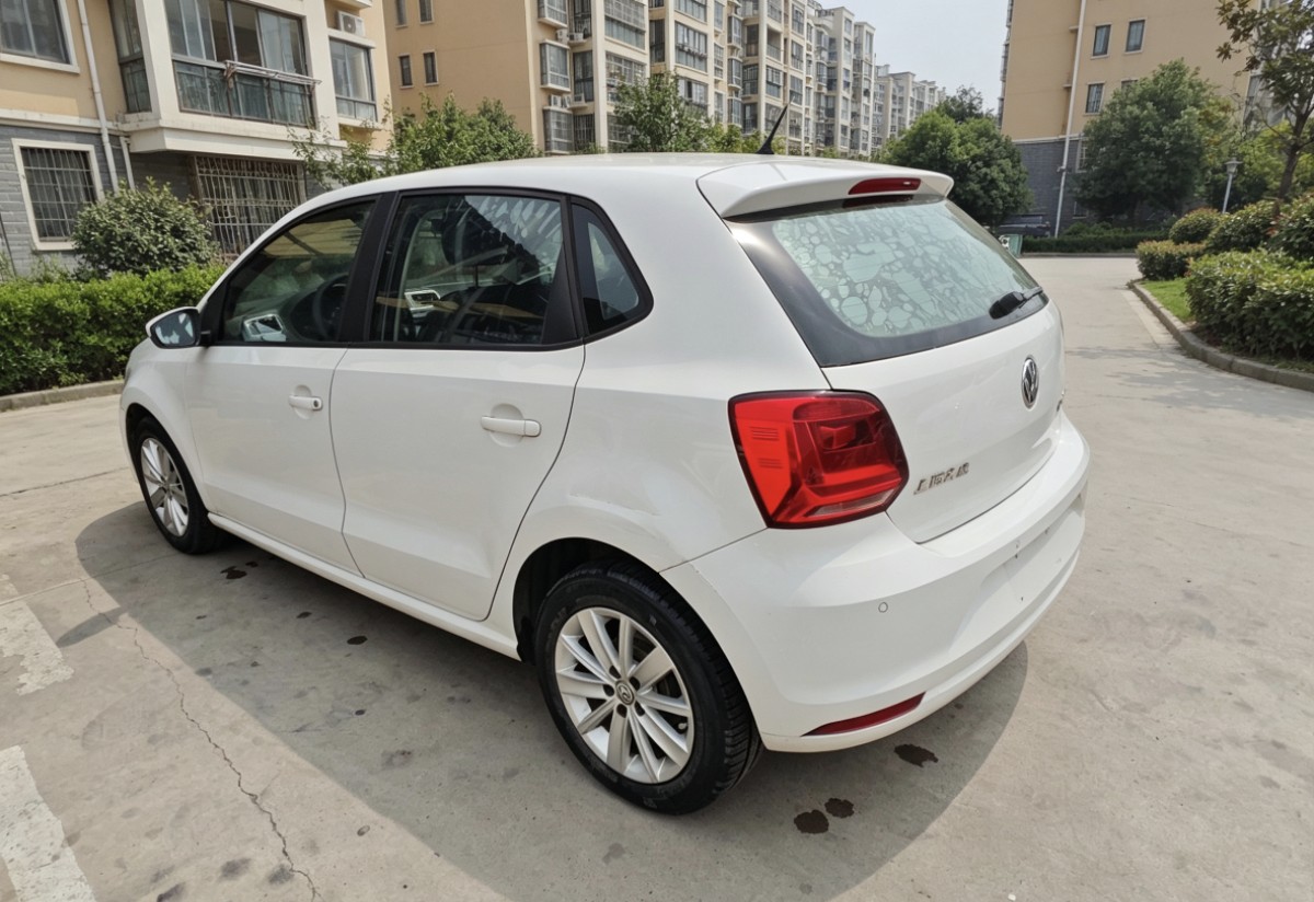 Volkswagen Polo 2014 #6 Volkswagen Polo 2014 car image #6