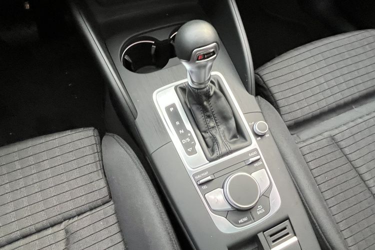 Audi A3 2019 imagem de carro #19