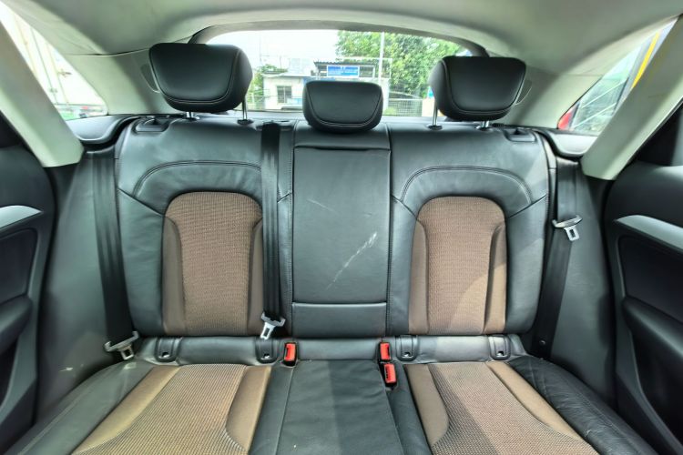 Audi Q3 2017 immagine di auto #22