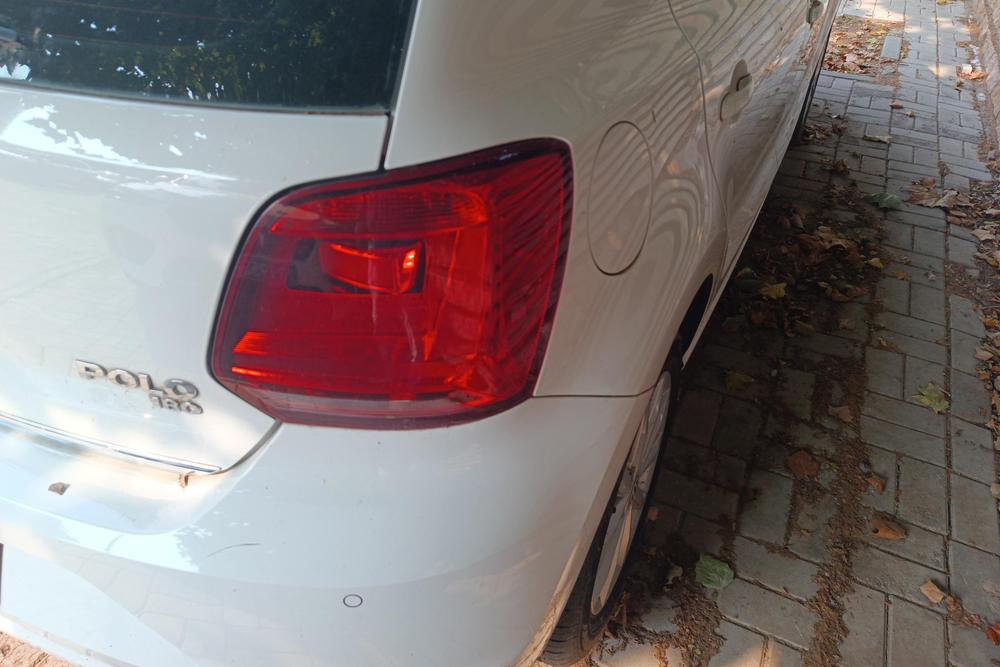 Volkswagen Polo 2016 car image #6