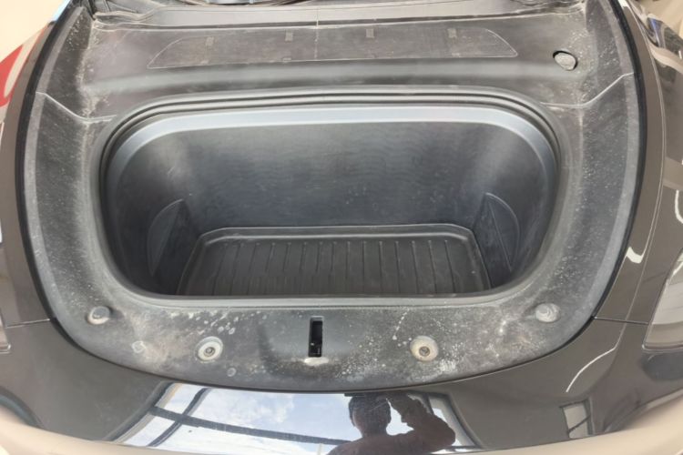 Tesla Model Y 2024 #20 Tesla Model Y 2024 car image #20