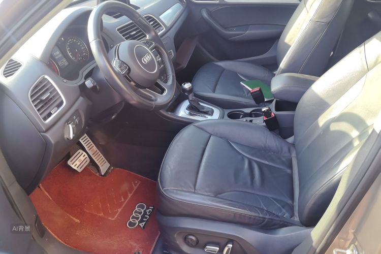 Audi Q3 2017 car image #17