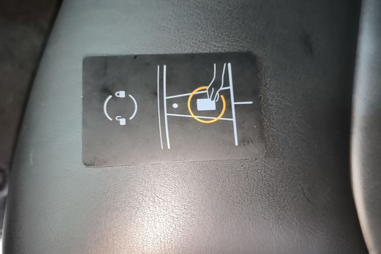 Tesla Model 3 2020 immagine di auto #9