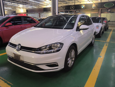 Volkswagen Golf 2020 Volkswagen Golf 2020 car image