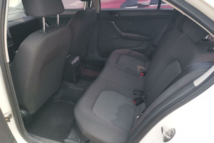 Volkswagen Santana 2020 car image #13