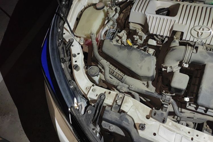Toyota Corolla 2017 immagine di auto #28