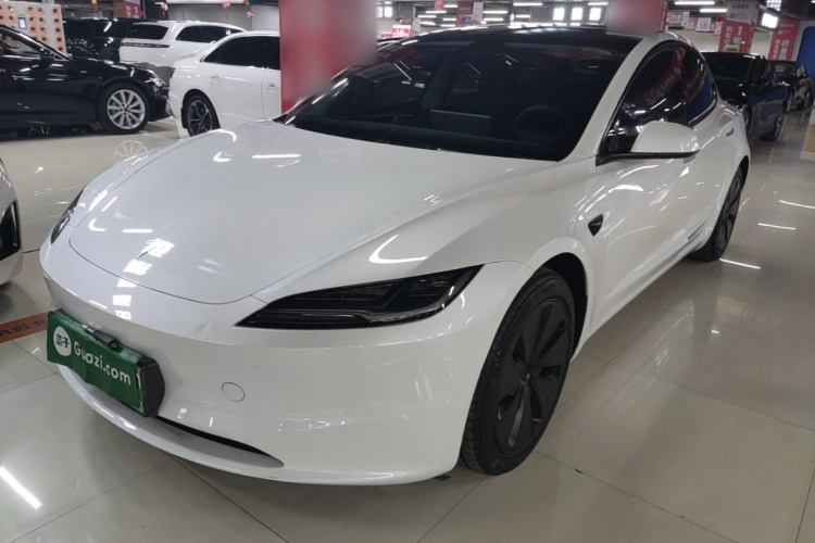Tesla Model 3 2025 #2 Tesla Model 3 2025 car image #2