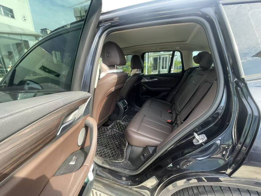 BMW X3 2021 car image #5