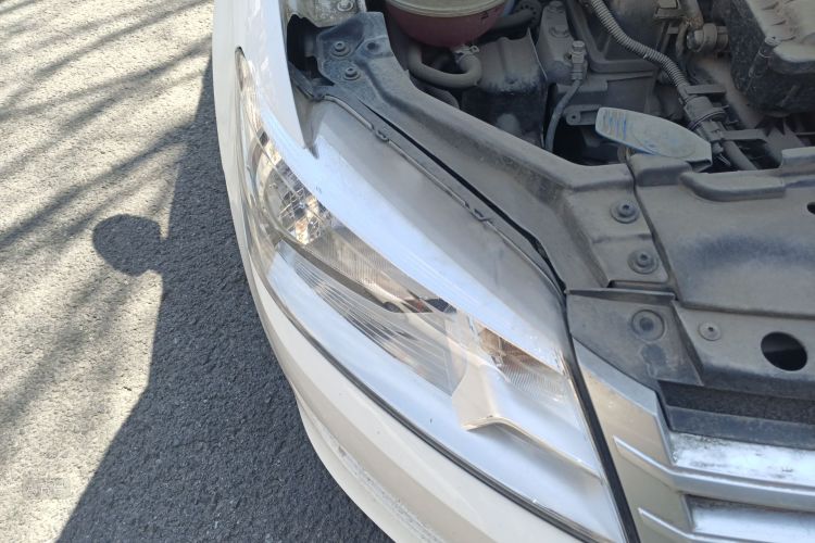 Volkswagen Santana 2016 car image #8