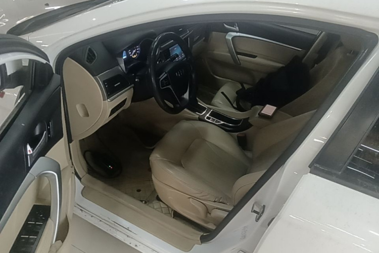 GEELY Emgrand 2017 #16 GEELY Emgrand 2017 car image #16