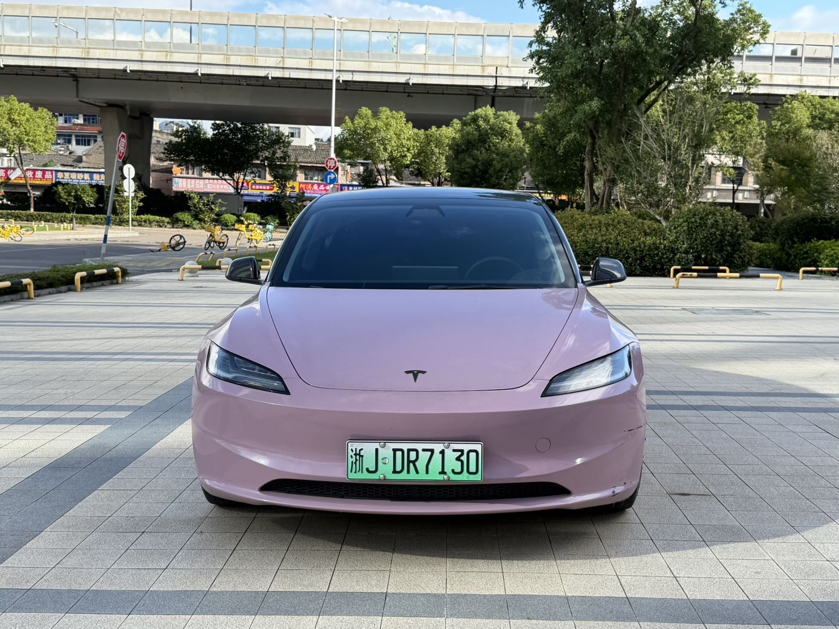 Tesla Model 3 2024 immagine di auto #2