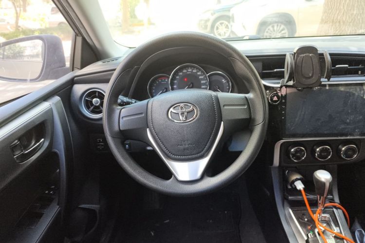 Toyota Corolla 2017 #11 Toyota Corolla 2017 car image #11