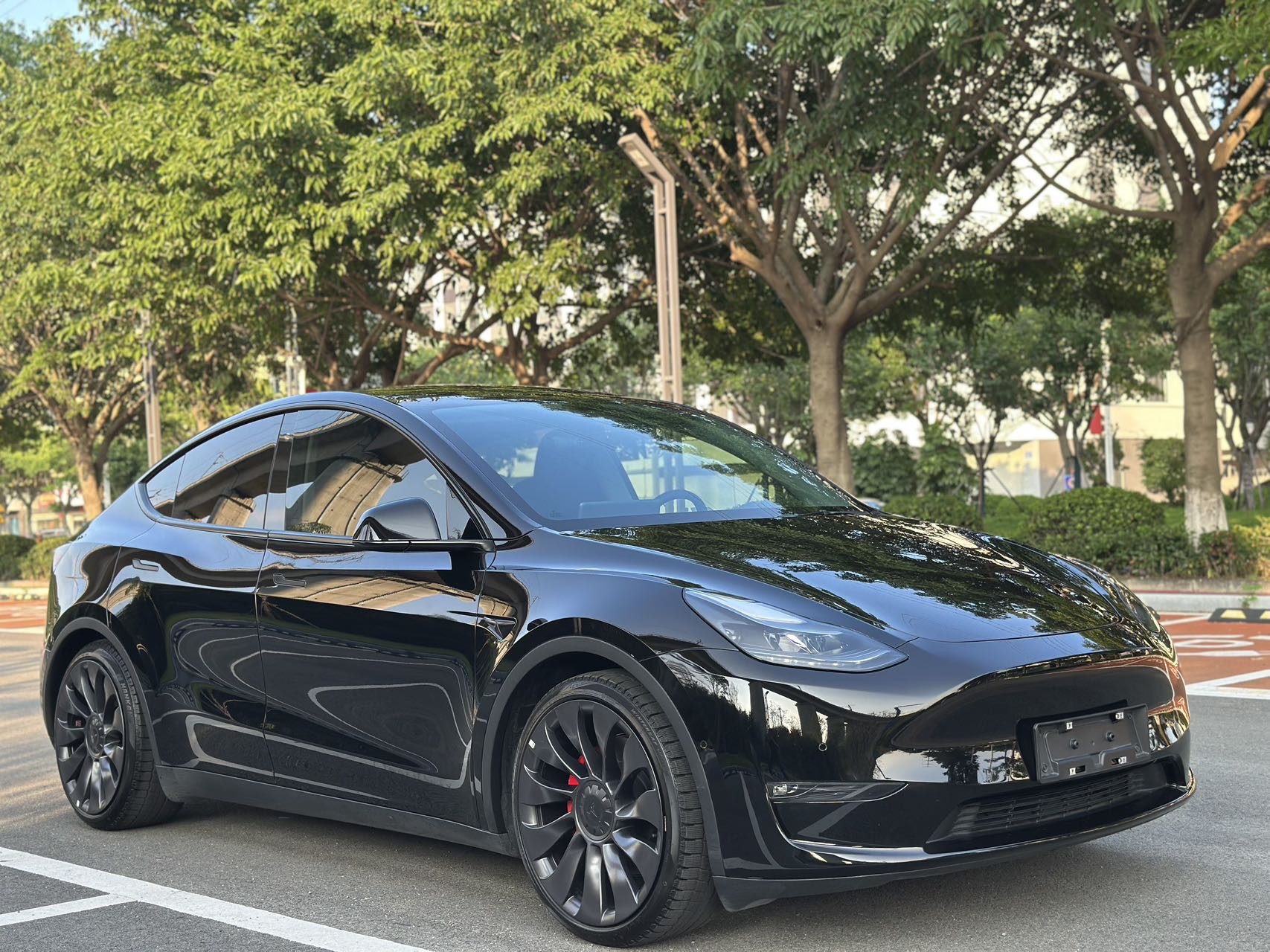 Tesla Model Y 2022 #3 Tesla Model Y 2022 car image #3