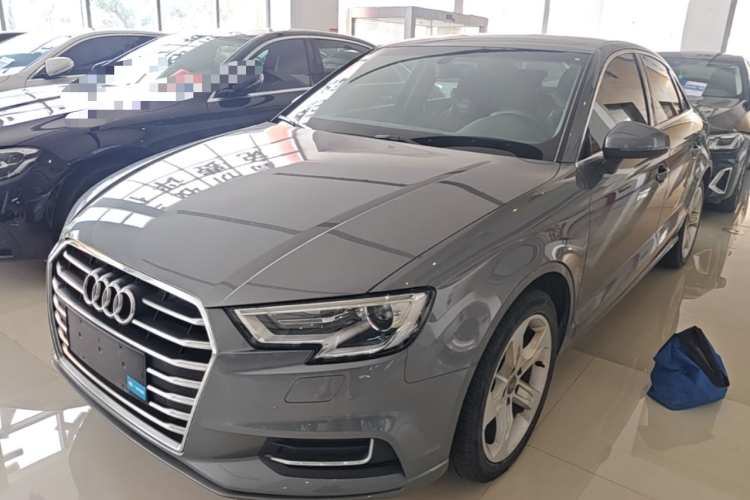 Audi A3 2020 car image #2