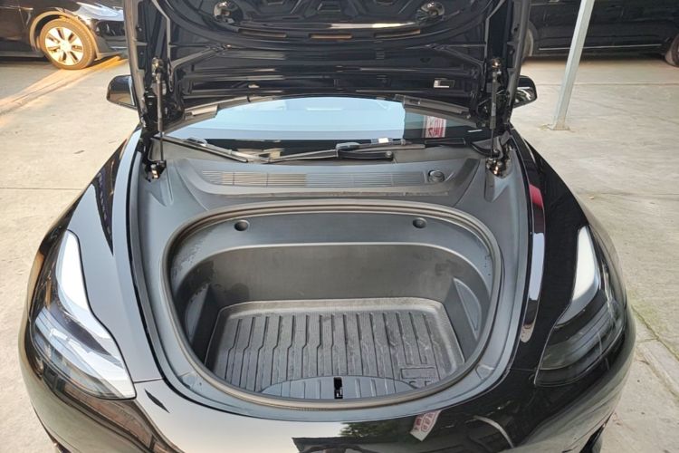 Tesla Model 3 2023 car image #22