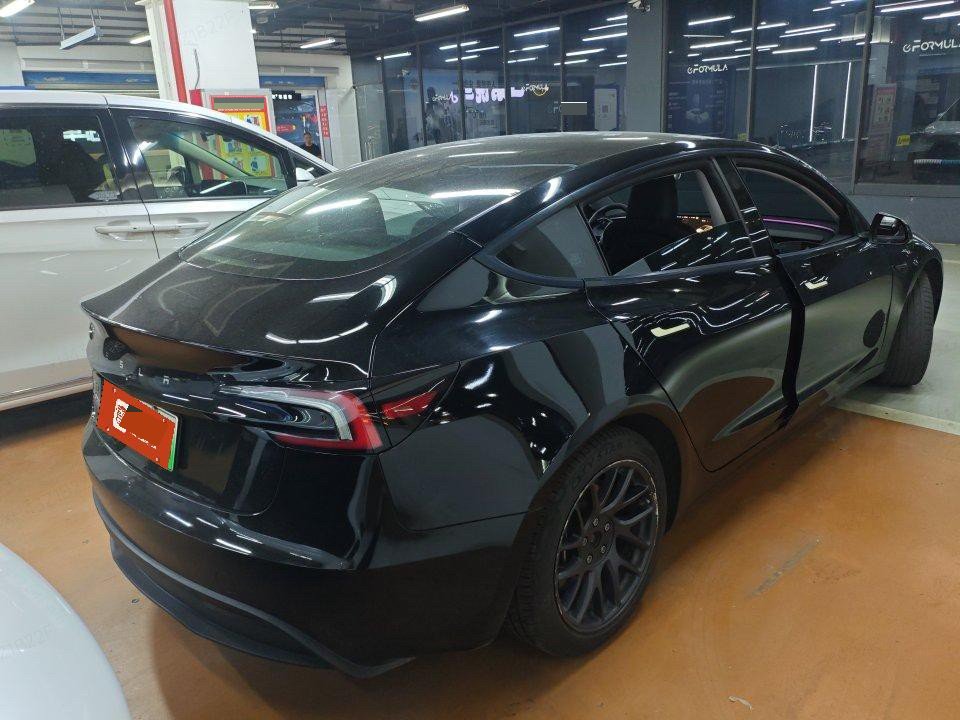 Tesla Model 3 2023 imagen de coche #3