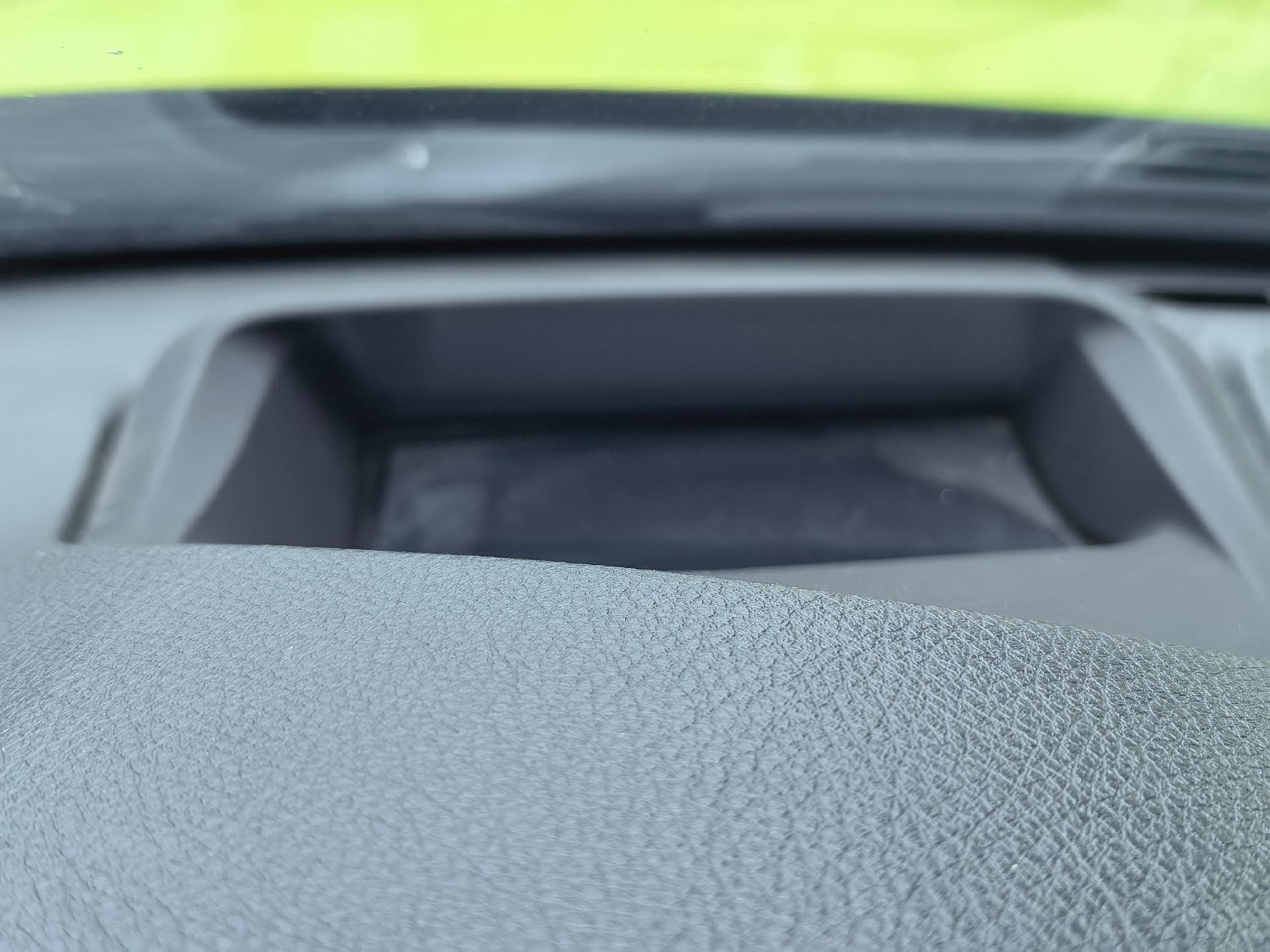 BMW 3 Series 2017 car image #2
