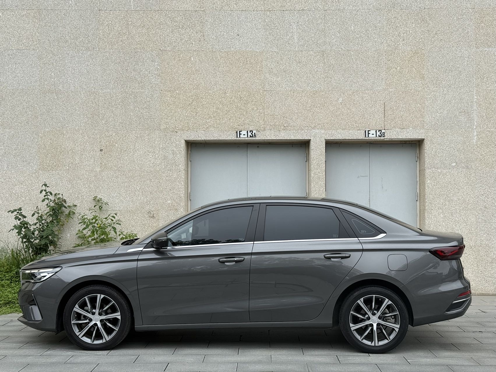 GEELY Emgrand 2024 car image #5