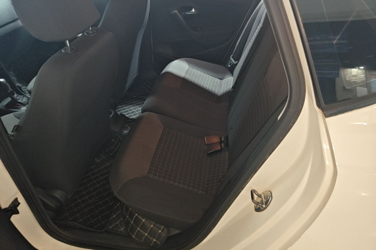 Volkswagen Polo 2019 #13 Volkswagen Polo 2019 car image #13