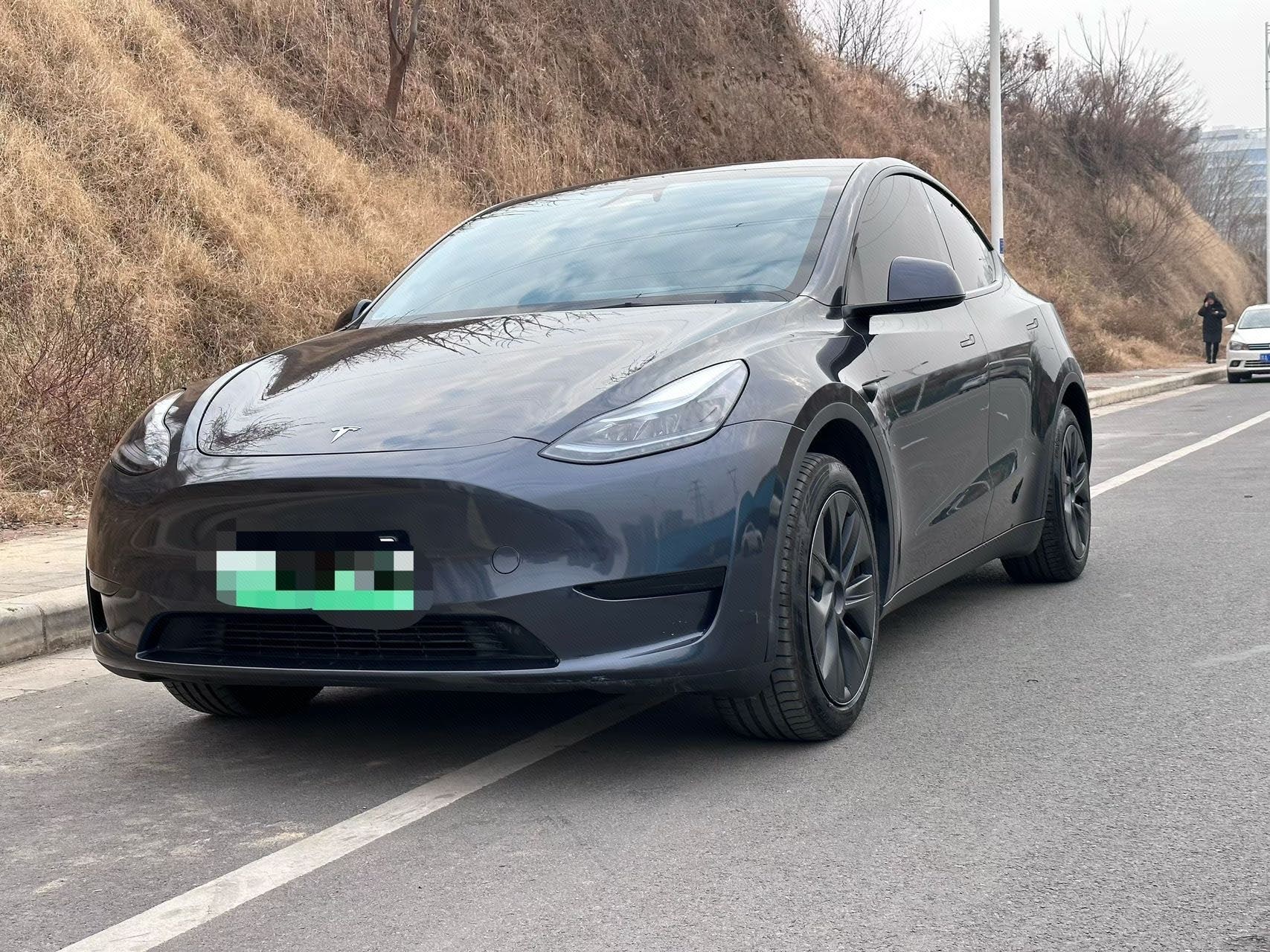 Tesla Model Y 2024 Tesla Model Y 2024 car image