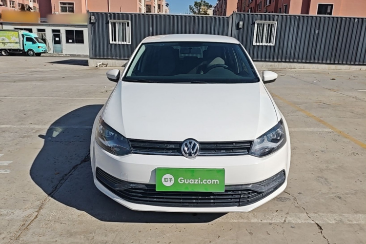 Volkswagen Polo 2017 car image #3