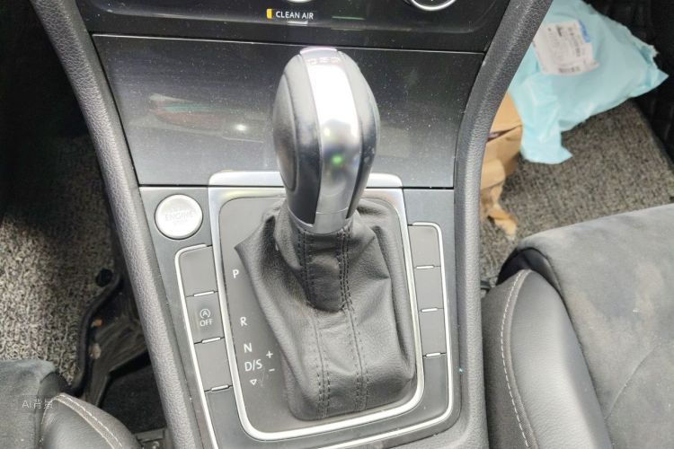 Volkswagen Golf 2019 #16 Volkswagen Golf 2019 car image #16