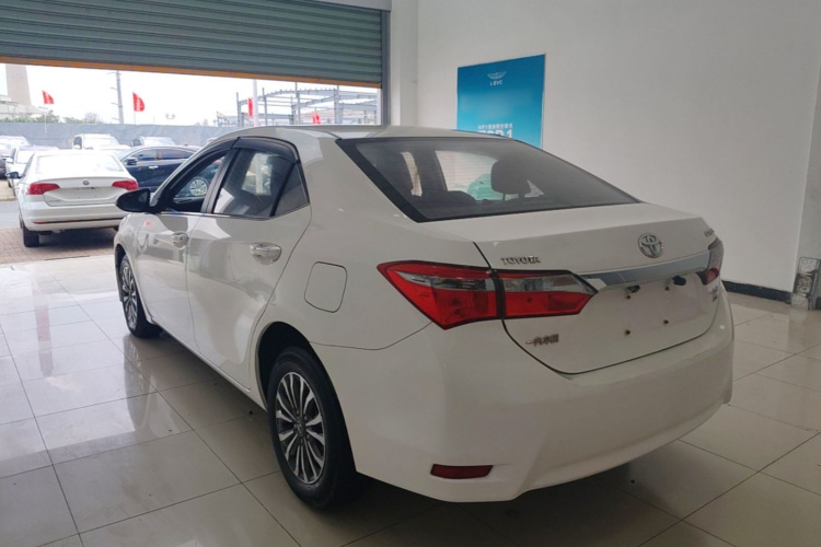 Toyota Corolla 2018 #5 Toyota Corolla 2018 immagine di auto #5