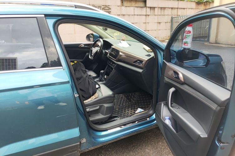 Volkswagen Tharu 2021 car image #27