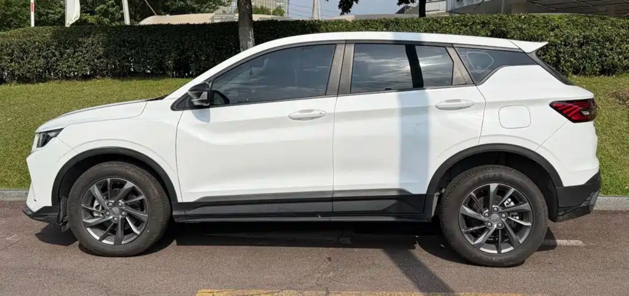 GEELY Coolray 2025 #4 GEELY Coolray 2025 изображение автомобиля #4