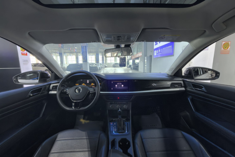 Volkswagen Lavida 2021 car image #12