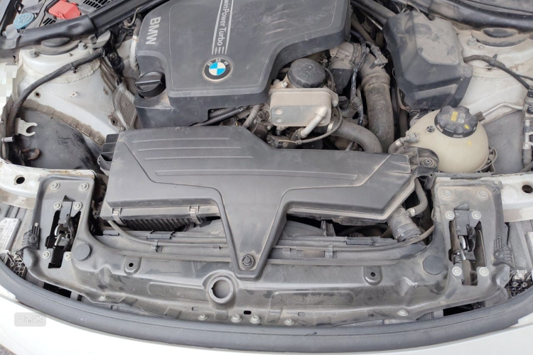 BMW 3 Series 2016 #22 BMW 3 Series 2016 car image #22