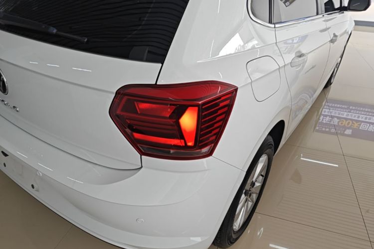 Volkswagen Polo 2023 car image #8