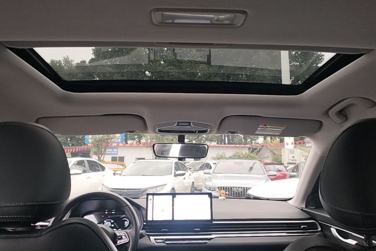 GEELY Emgrand 2024 car image #18