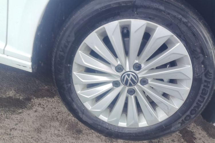 Volkswagen Lavida 2021 car image #9