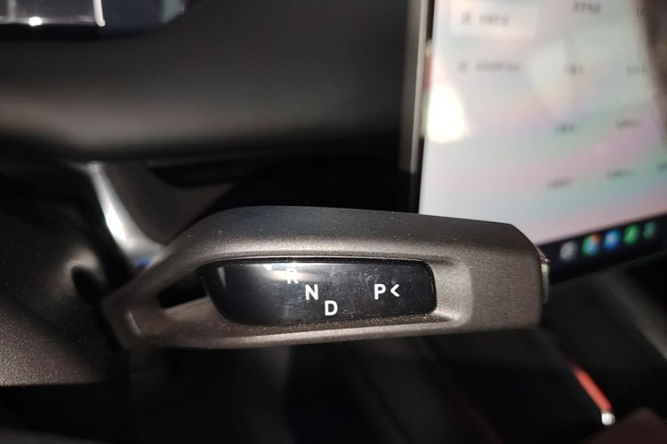 2026 #14 2026 imagem de carro #14