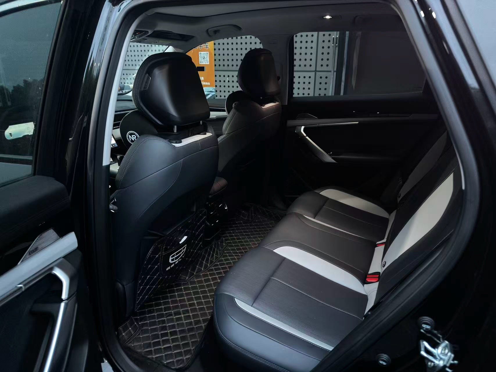 GEELY Boyue L 2025 car image #4