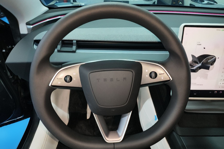 Tesla Model 3 2024 #15 Tesla Model 3 2024 car image #15