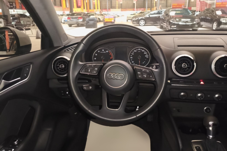 Audi A3 2020 car image #11