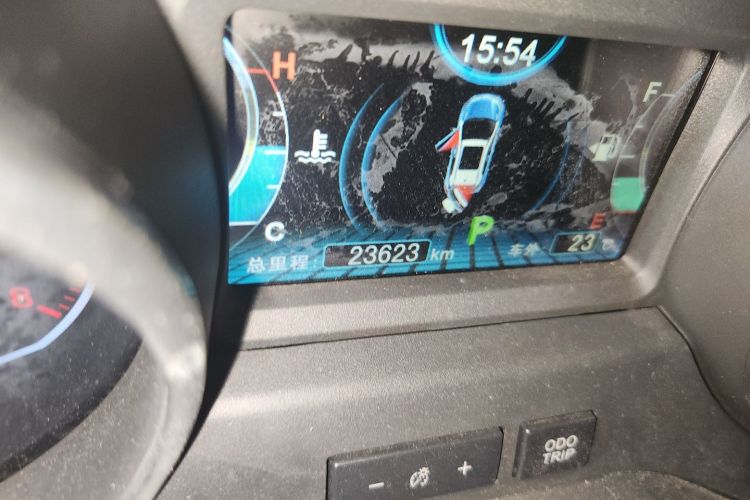 BYD Yuan 2016 #8 BYD Yuan 2016 car image #8