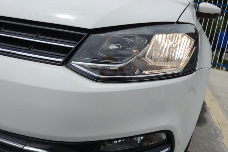 Volkswagen Polo 2014 #23 Volkswagen Polo 2014 car image #23