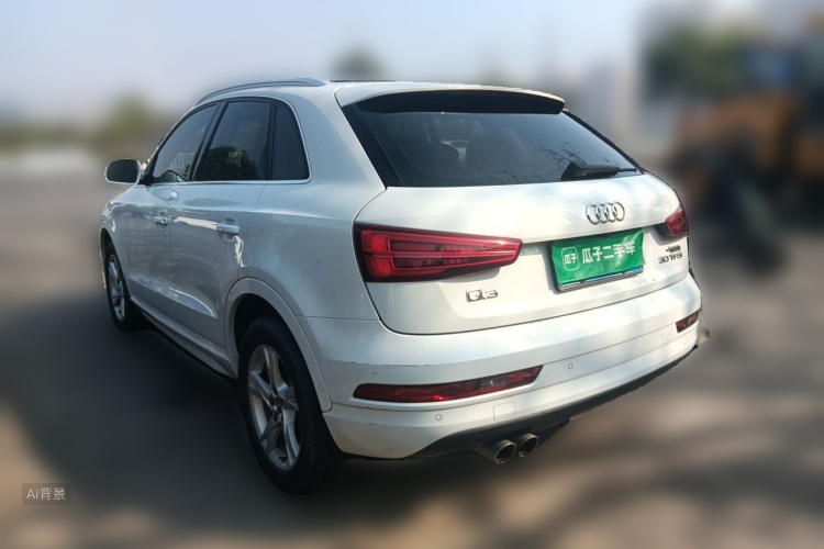 Audi Q3 2017 car image #5