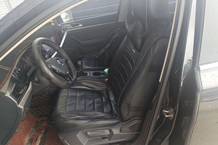 Volkswagen Lavida 2018 car image #19