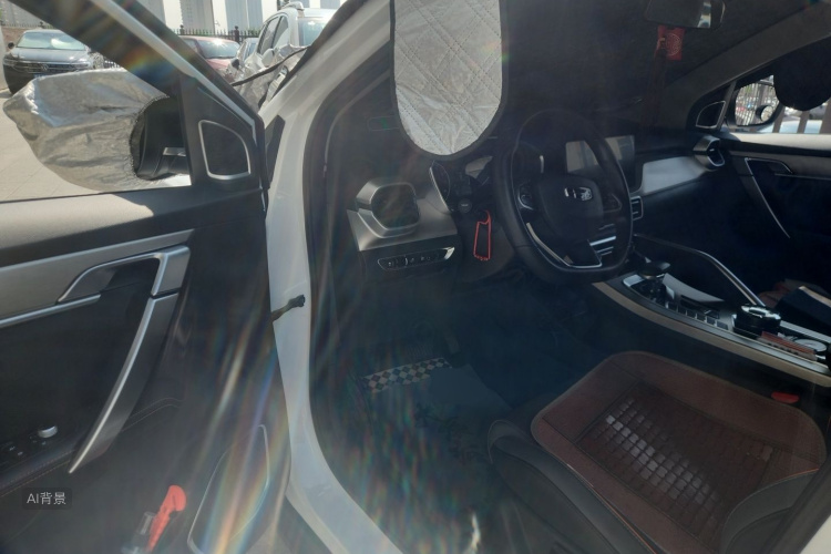 GEELY Coolray 2024 car image #18