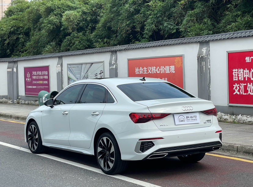 Audi A3 2022 immagine di auto #5