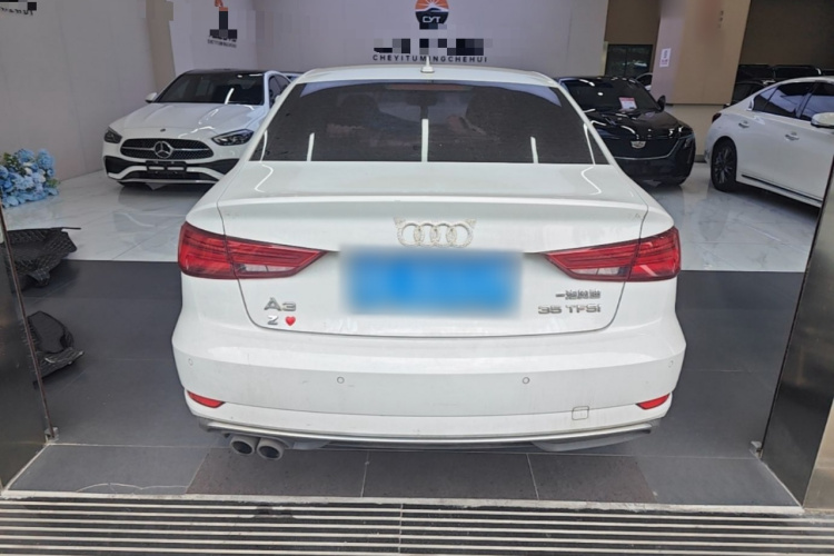 Audi A3 2018 car image #6