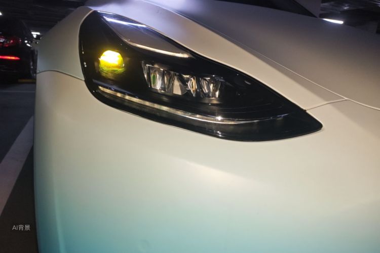 Tesla Model Y 2021 immagine di auto #8