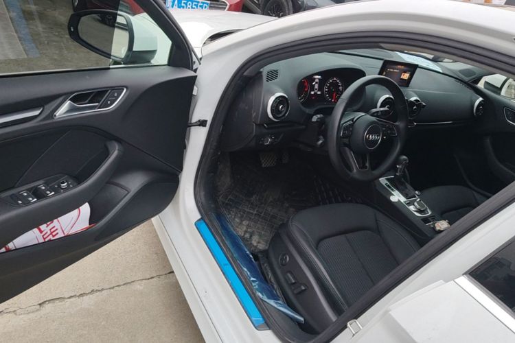 Audi A3 2020 immagine di auto #16
