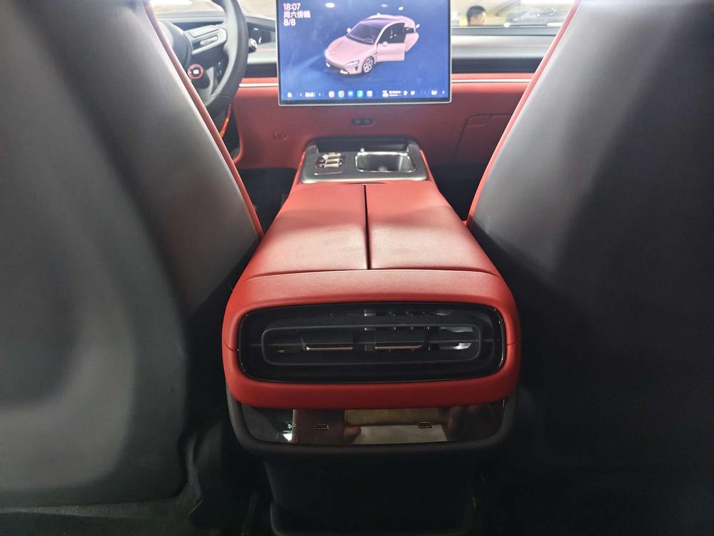 2025 car image #7
