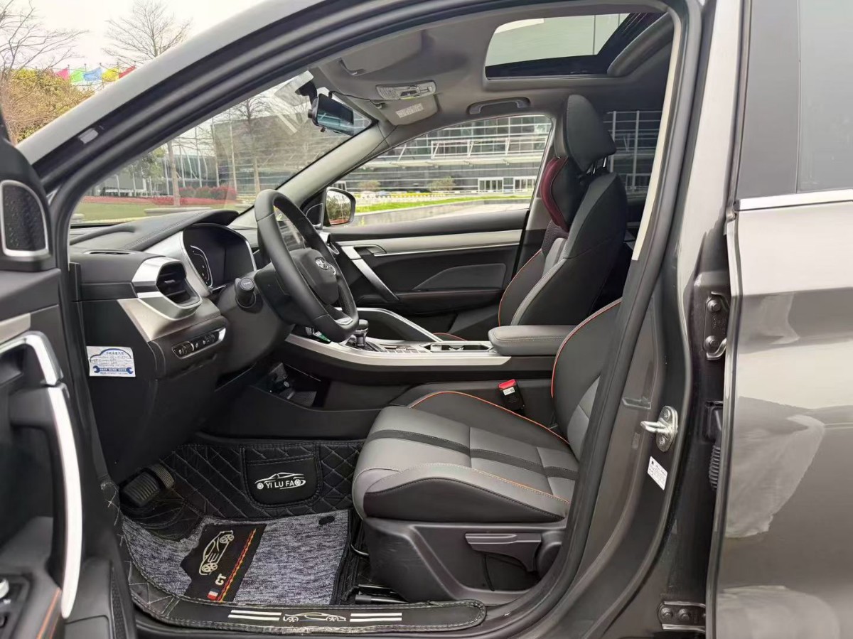 GEELY Coolray 2023 #2 GEELY Coolray 2023 car image #2
