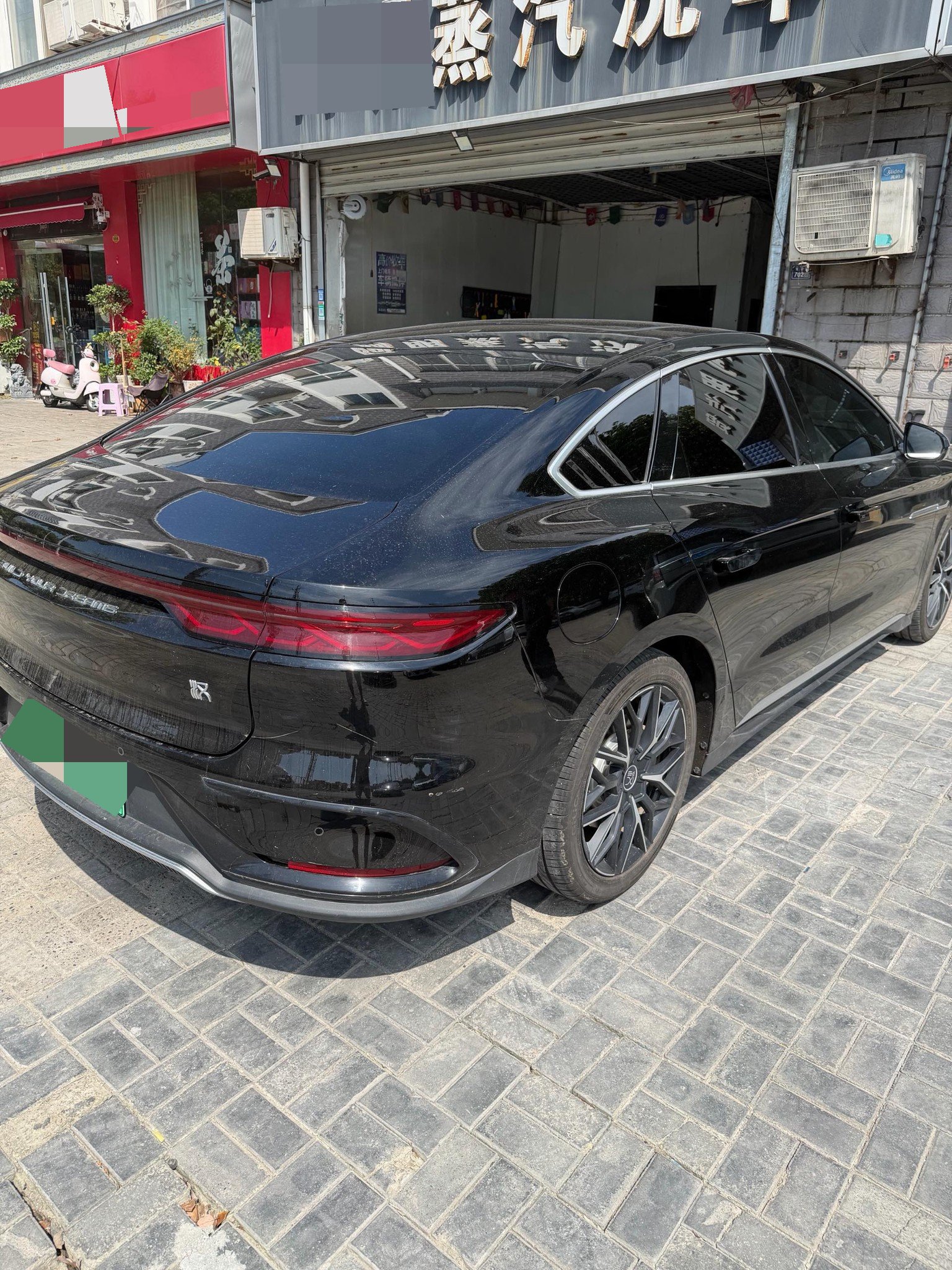 BYD Han 2024 #9 BYD Han 2024 car image #9